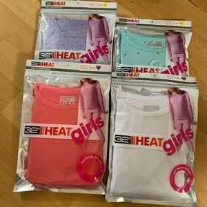 4 sets total ( 2 XS +2 S )